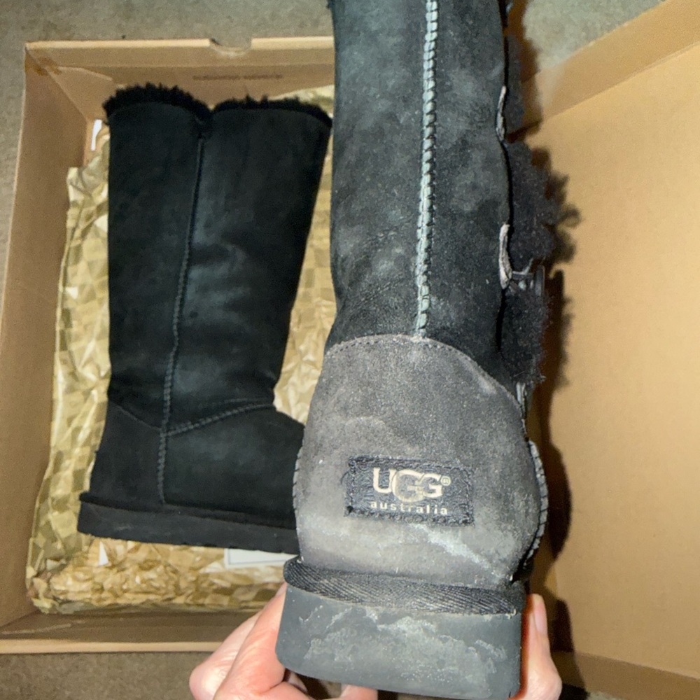 UGG Bailey ButtonTriplet Boots, Black - Picture 6 of 9